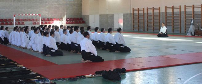 Curso Nacional de Aikido en Alicante, Tomás Sánchez y Roberto Sánchez, noviembre 2015 (comienzo clase)