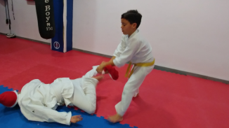 aikido-kids-infantil-y-juvenil-entrenamiento-navideno-2016-defensa-personal-aikido-aikikai-san-vicente-del-raspeig-al_112