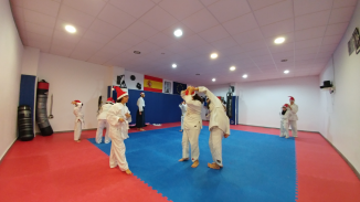 aikido-kids-infantil-y-juvenil-entrenamiento-navideno-2016-defensa-personal-aikido-aikikai-san-vicente-del-raspeig-al_49