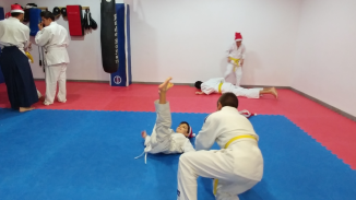 aikido-kids-infantil-y-juvenil-entrenamiento-navideno-2016-defensa-personal-aikido-aikikai-san-vicente-del-raspeig-al_55