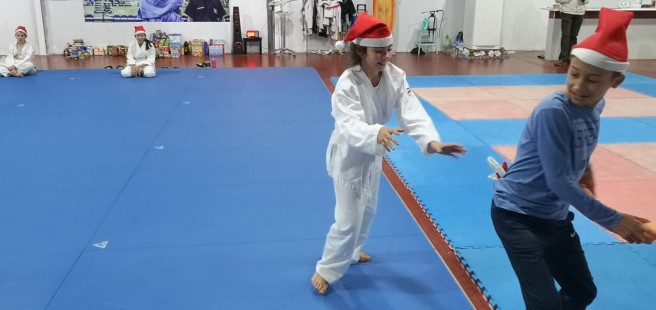 20191219 Clase prenavideña 2019 - Aikido Kids (Infantil y Juvenil) - Aikido Aikikai San Vicente - Alicante - 056 (IMG_20191219_205521)
